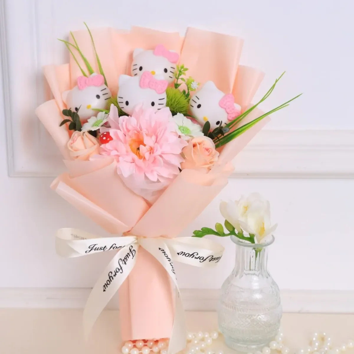 Kawaii Hello Kitty Plush Bouquet – Sanrio Flower Gift for Birthdays