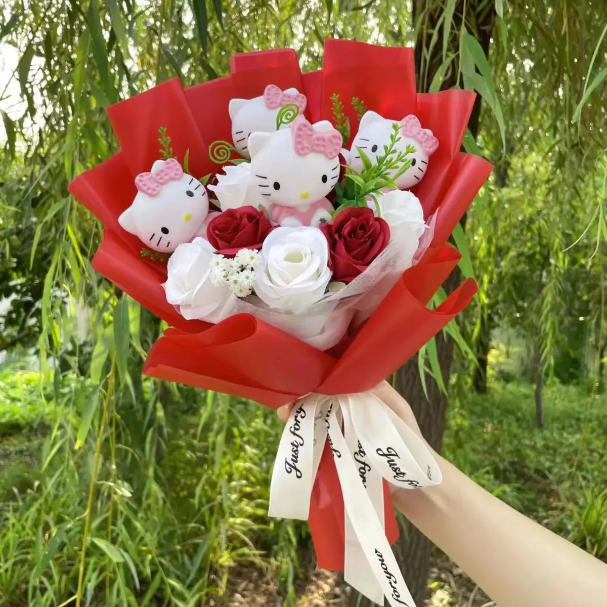 Kawaii Hello Kitty Plush Bouquet – Sanrio Flower Gift for Birthdays
