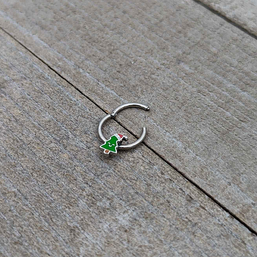 16G 3/8 Happy Christmas Tree Holiday Hat Hinged Segment Ring
