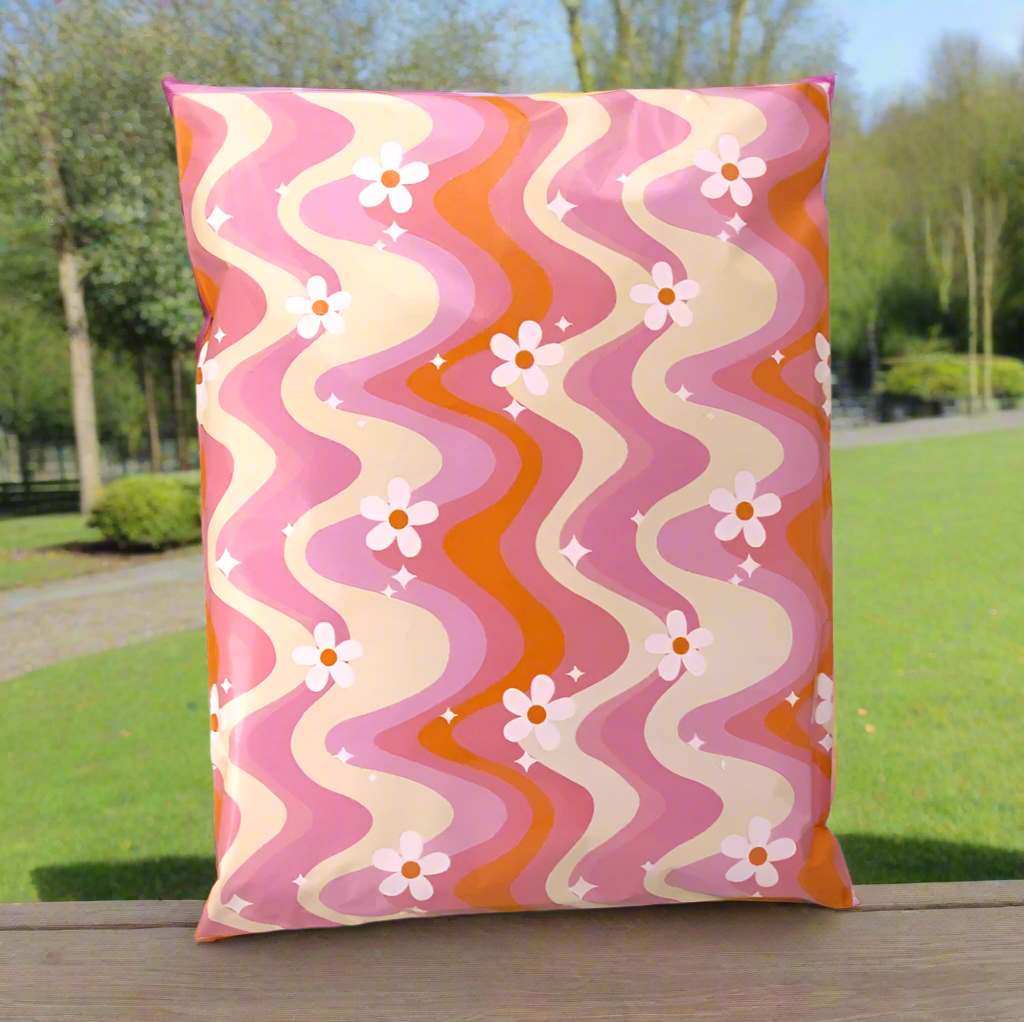 Pink Wavy Daisy Poly Mailers Size 6x9 Colorful Shipping Bags