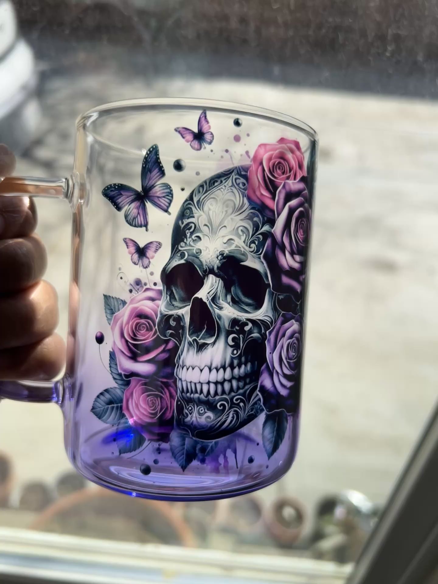 Skulls and Roses 16oz purple gradient glass cup